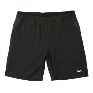 Men’s RVCA ATG 17” short size L